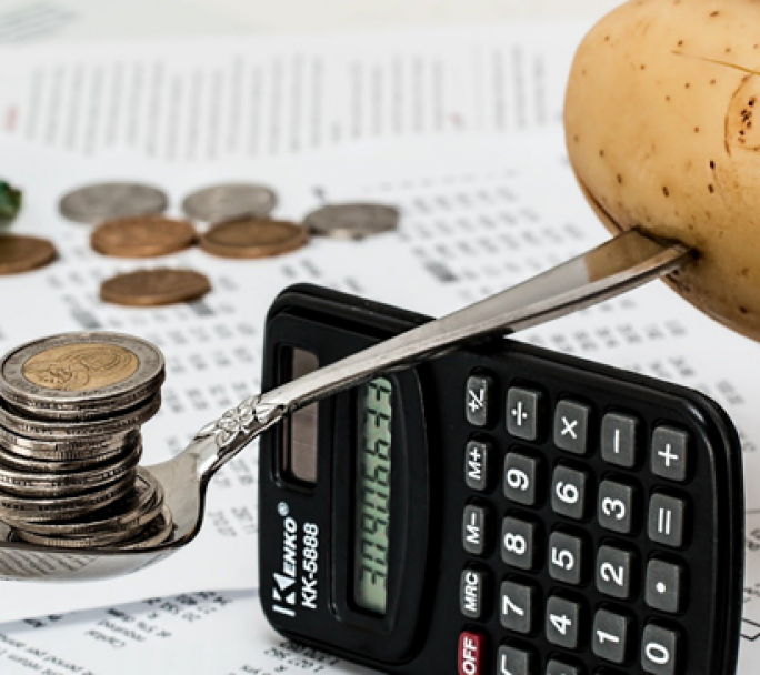 Hay indicios de estancamiento en la económia, la actividad cayo el 1%